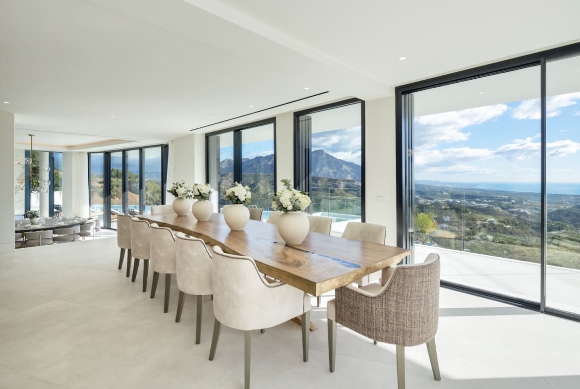 El Unico an iconic curved luxury villa in La Zagaleta Marbella presented by MDR Luxury Homes V9A2837 El Unico an iconic curved luxury villa in La Zagaleta Marbella presented by MDR Luxury Homes