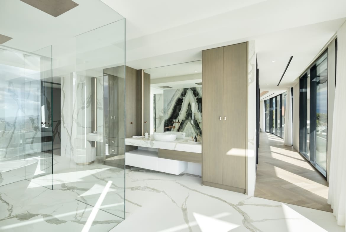 El Unico an iconic curved luxury villa in La Zagaleta Marbella presented by MDR Luxury Homes V9A3067 El Unico an iconic curved luxury villa in La Zagaleta Marbella presented by MDR Luxury Homes