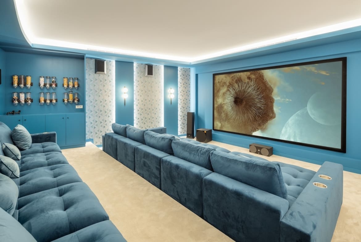 El Unico an iconic curved luxury villa in La Zagaleta Marbella presented by MDR Luxury Homes V9A3232 El Unico an iconic curved luxury villa in La Zagaleta Marbella presented by MDR Luxury Homes