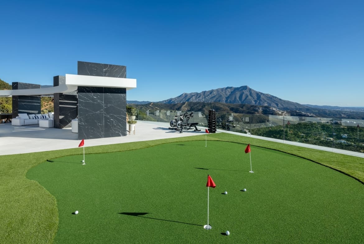 El Unico an iconic curved luxury villa in La Zagaleta Marbella presented by MDR Luxury Homes V9A3643 El Unico an iconic curved luxury villa in La Zagaleta Marbella presented by MDR Luxury Homes