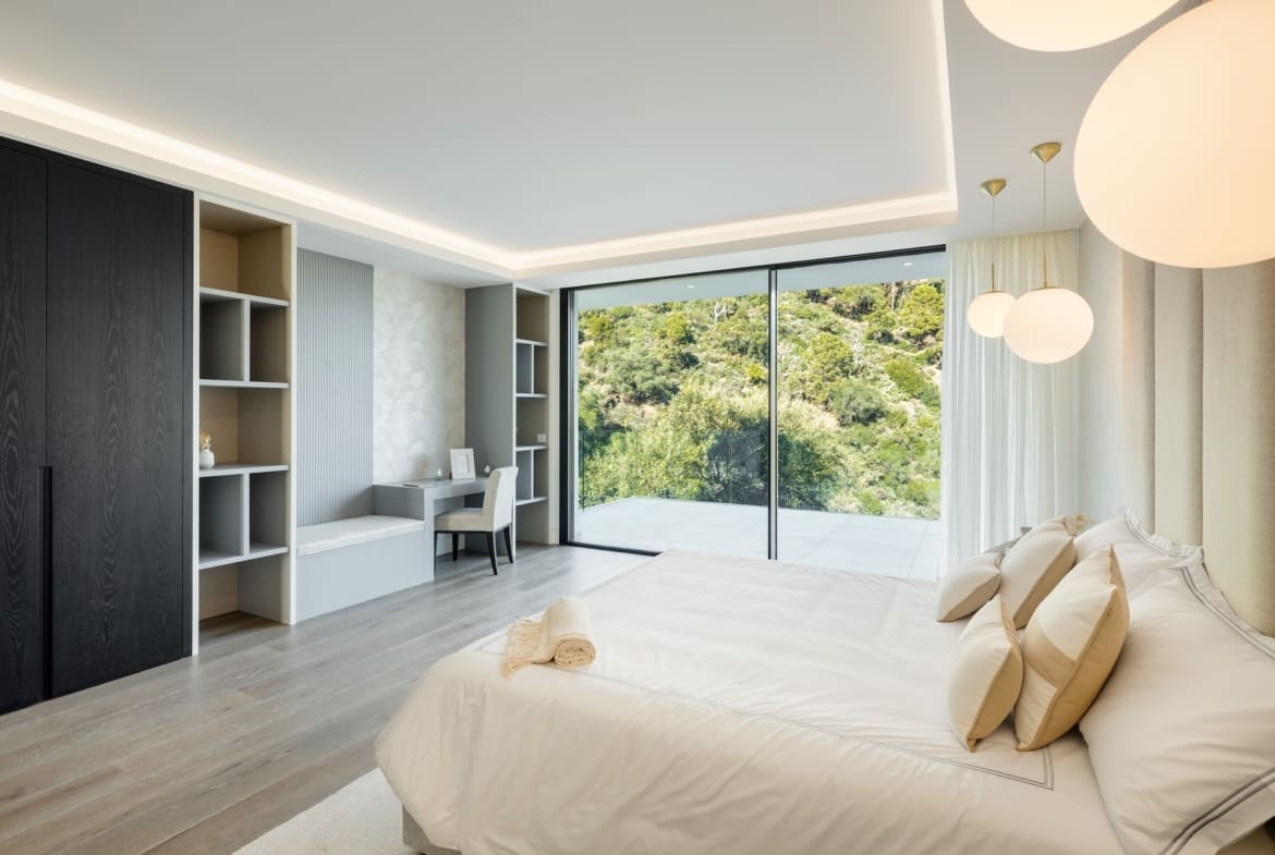 El Unico an iconic curved luxury villa in La Zagaleta Marbella presented by MDR Luxury Homes V9A3771 El Unico an iconic curved luxury villa in La Zagaleta Marbella presented by MDR Luxury Homes