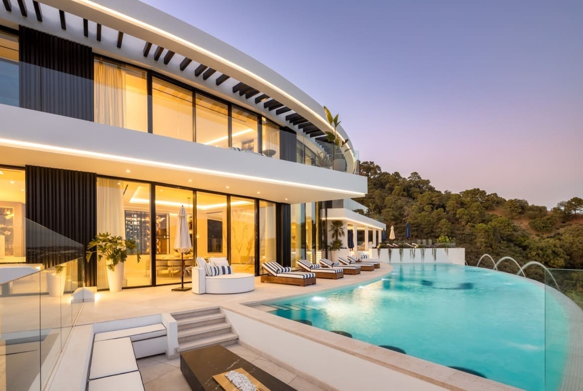 El Unico an iconic curved luxury villa in La Zagaleta Marbella presented by MDR Luxury Homes V9A4263 El Unico an iconic curved luxury villa in La Zagaleta Marbella presented by MDR Luxury Homes