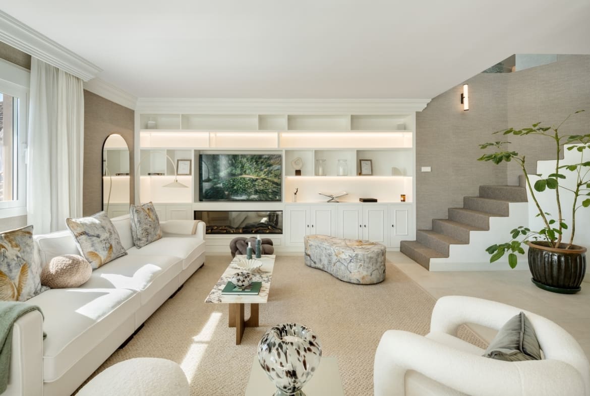 Costa PH luxury duplex penthouse in Nagüeles with sea views and jacuzzi – offered by MDR Luxury Homes