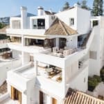 Frontline Golf Luxury Penthouse in Alcores del Golf by MDR – panoramic views and elegant living in Nueva Andalucía, Costa del Sol. | MDR Luxury Homes Frontline Golf Luxury Penthouse in Alcores del Golf by MDR – panoramic views and elegant living in Nueva Andalucía, Costa del Sol.