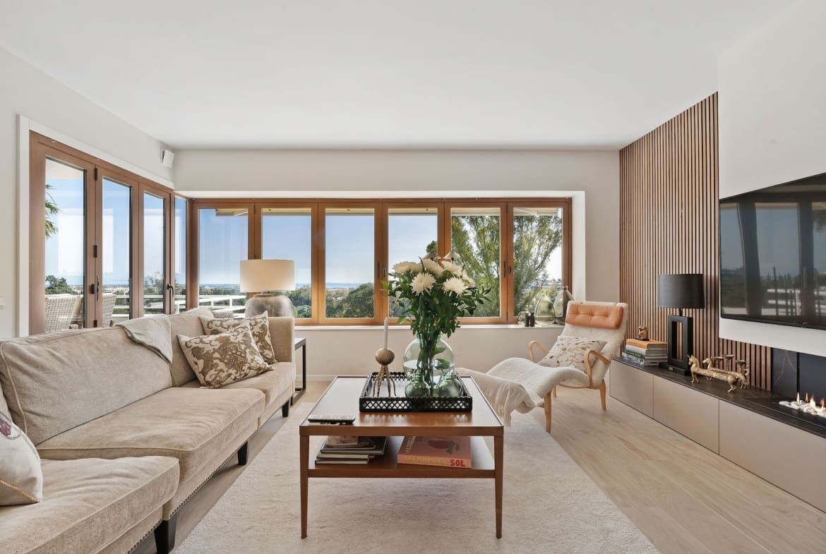 Frontline golf luxury Penthouse Alcoves Del Golf_13 by MDR panoramic views and elegant living in Nueva Andalucía Costa del Sol Frontline Golf Luxury Penthouse in Alcores del Golf by MDR – panoramic views and elegant living in Nueva Andalucía, Costa del Sol.