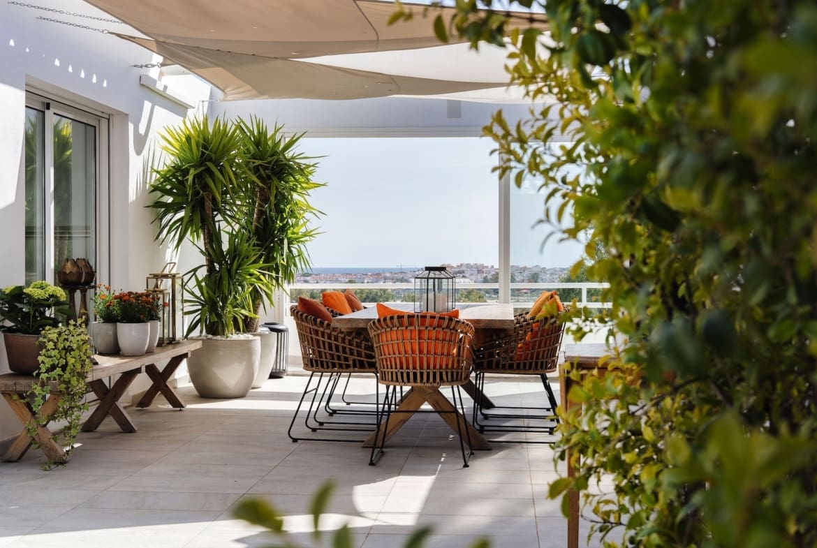 Frontline golf luxury Penthouse Alcoves Del Golf_28 by MDR panoramic views and elegant living in Nueva Andalucía Costa del Sol Frontline Golf Luxury Penthouse in Alcores del Golf by MDR – panoramic views and elegant living in Nueva Andalucía, Costa del Sol.