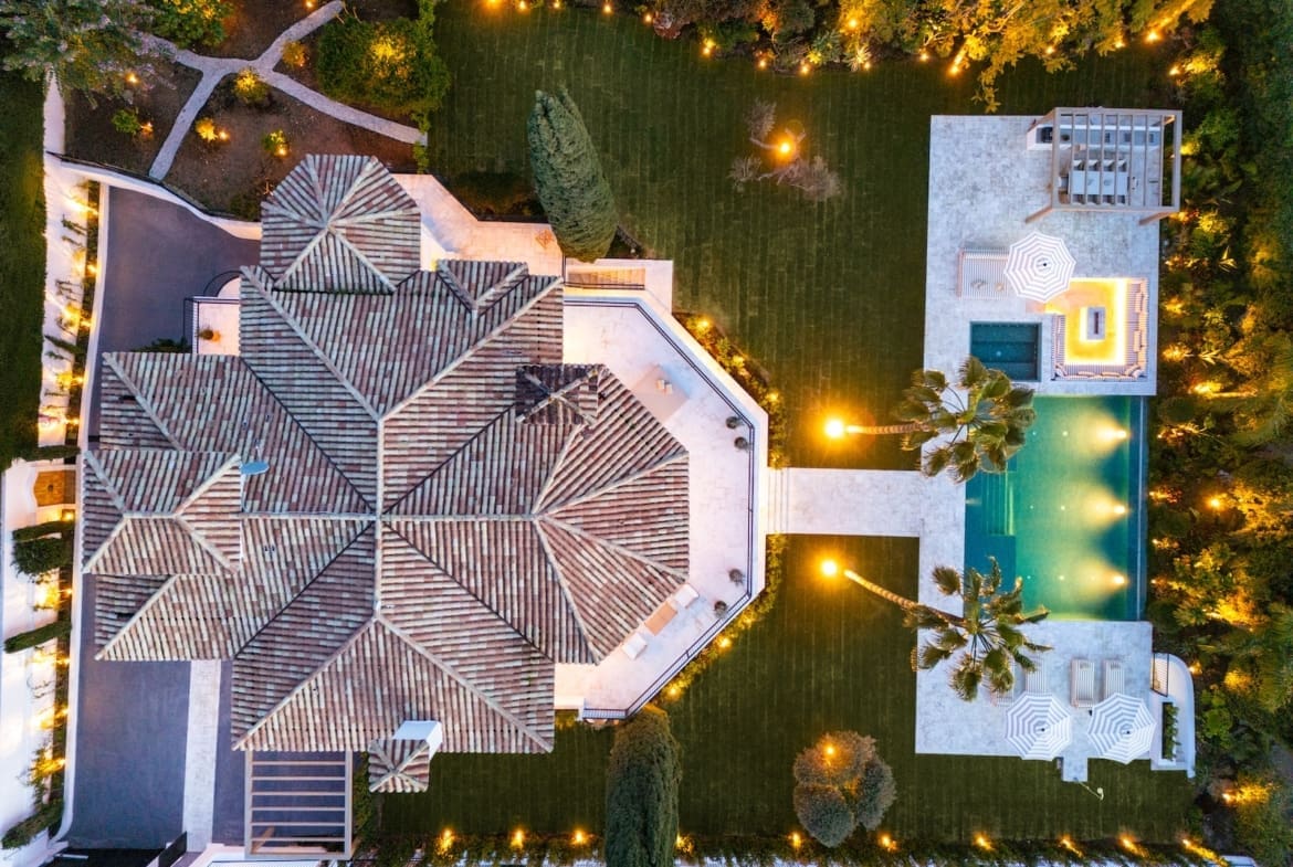 Luxury villa for sale in Nueva Andalucía Villa Karina by MDR Luxury Homes