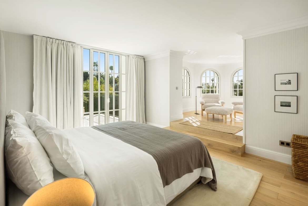 Luxury villa for sale in Nueva Andalucía Villa Karina by MDR Luxury Homes