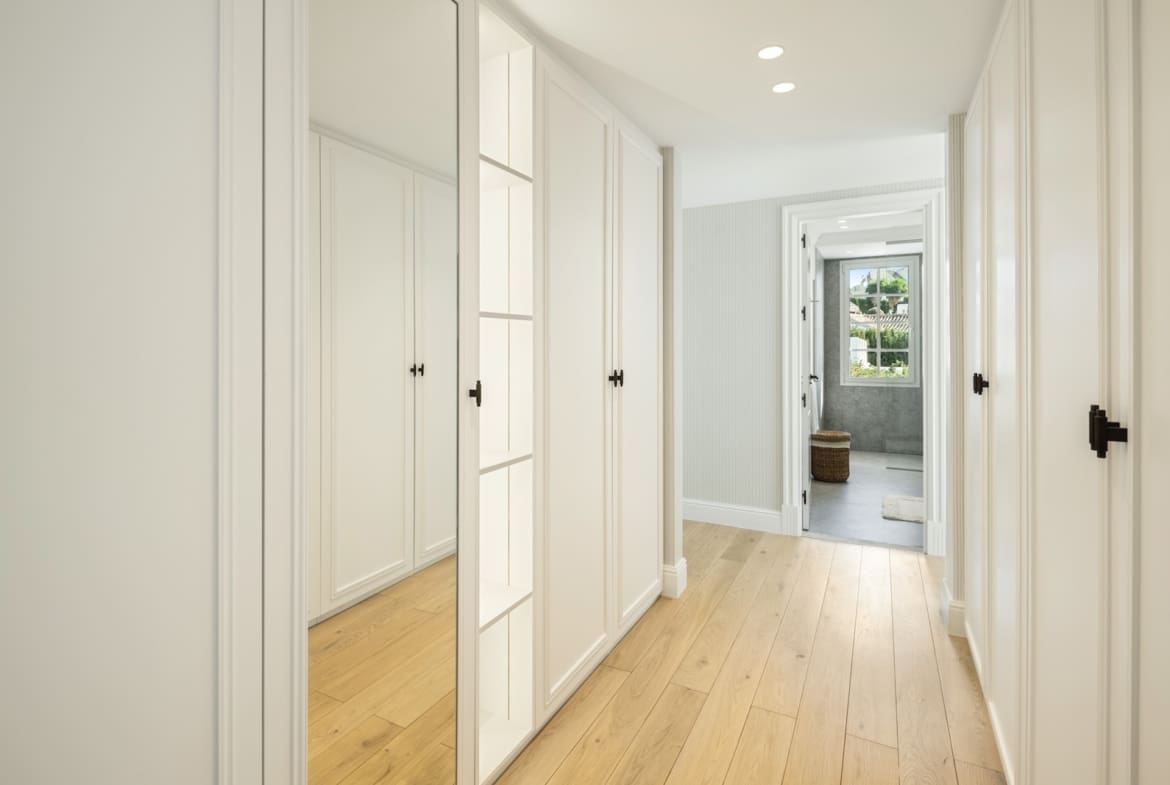 Luxury villa for sale in Nueva Andalucía Villa Karina by MDR Luxury Homes