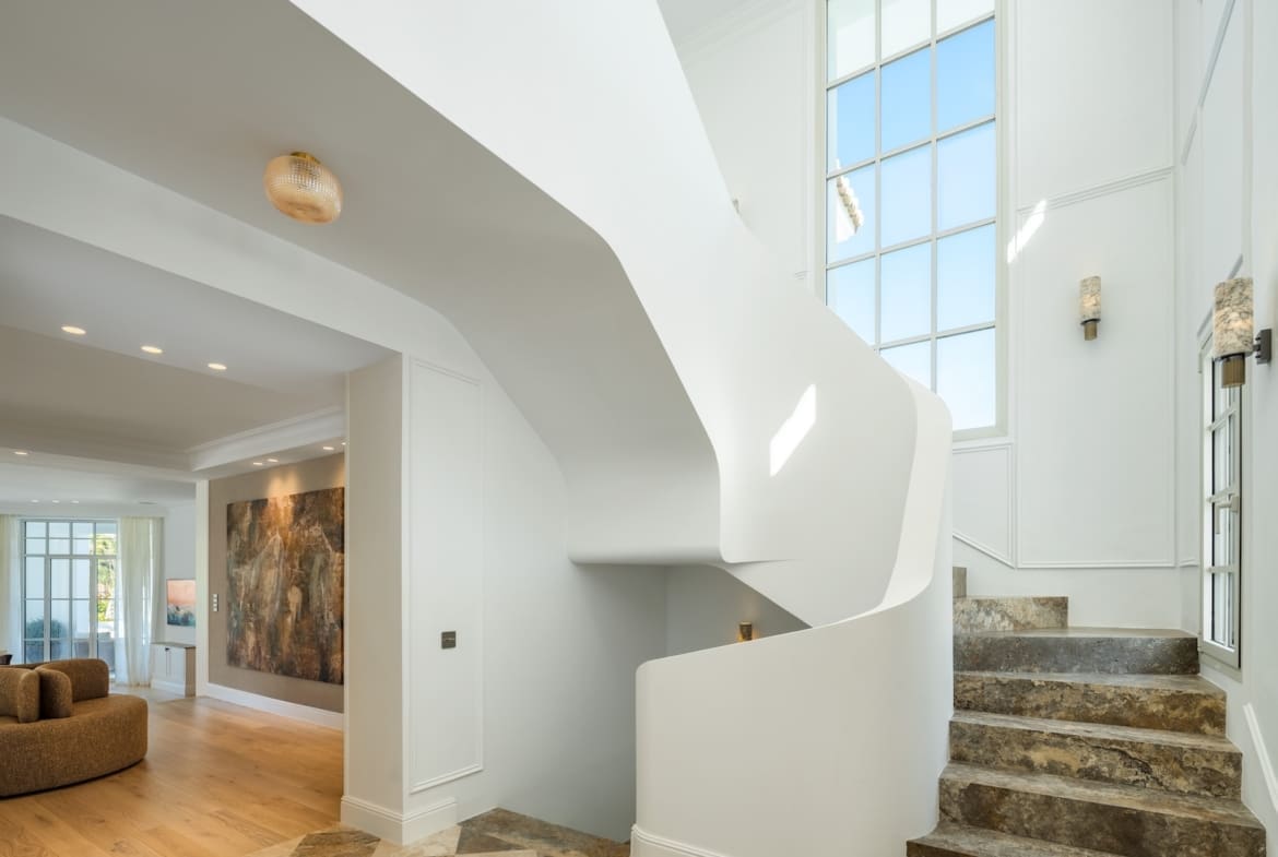 Luxury villa for sale in Nueva Andalucía Villa Karina by MDR Luxury Homes