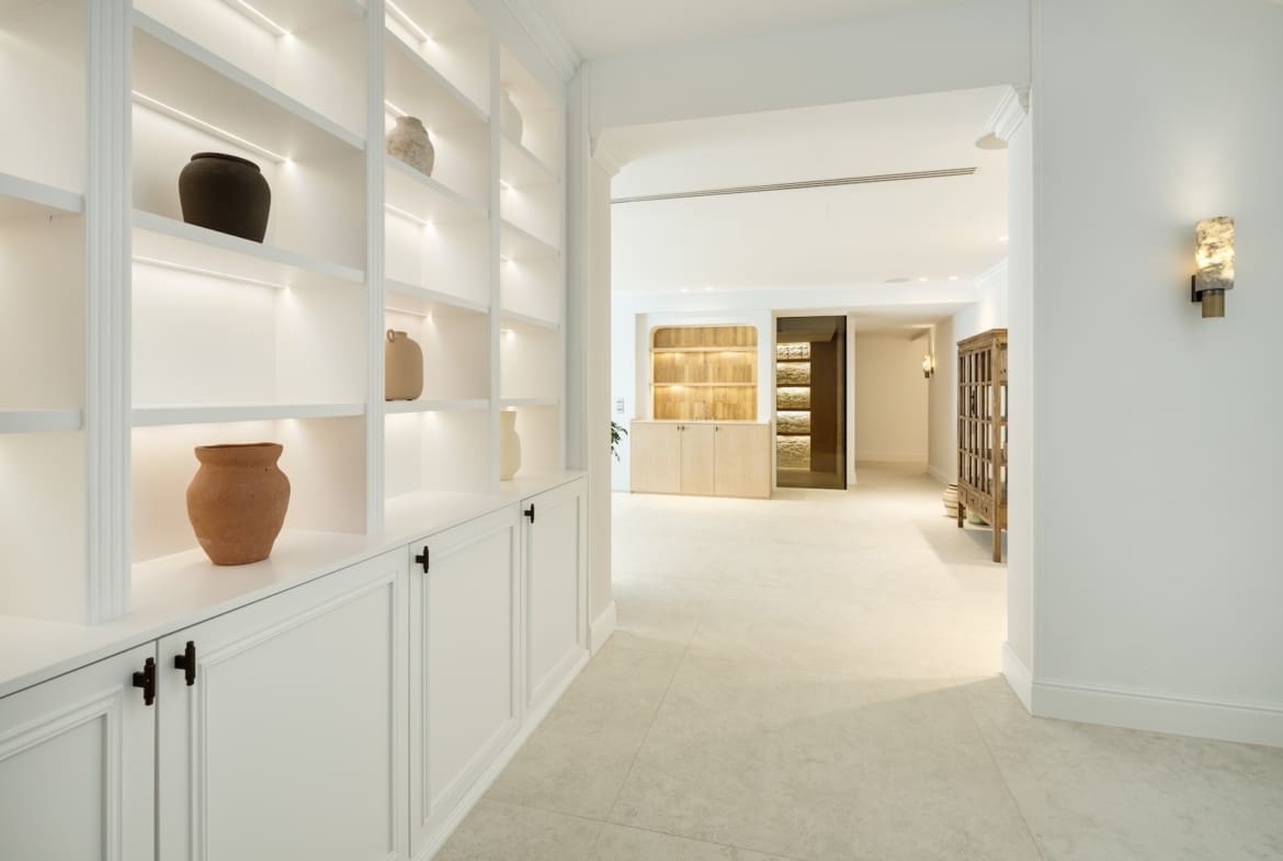 Luxury villa for sale in Nueva Andalucía Villa Karina by MDR Luxury Homes