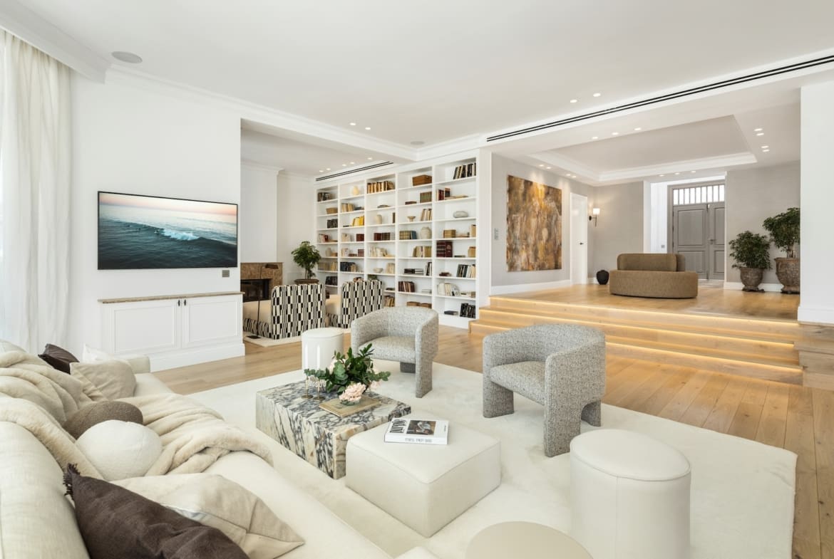 Luxury villa for sale in Nueva Andalucía Villa Karina by MDR Luxury Homes