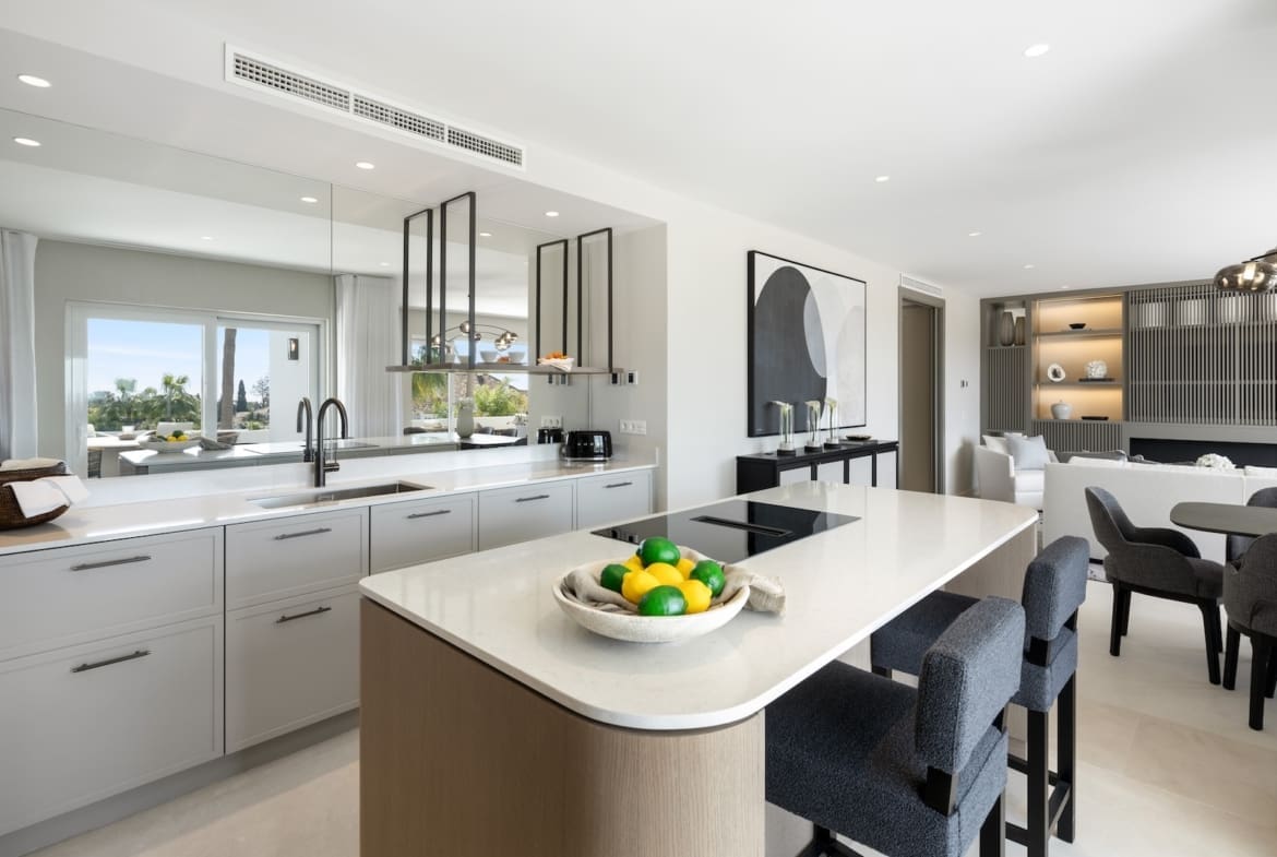 Marismas 1 luxury duplex apartment for sale on Marbella Golden Mile – presented by MDR Luxury Homes