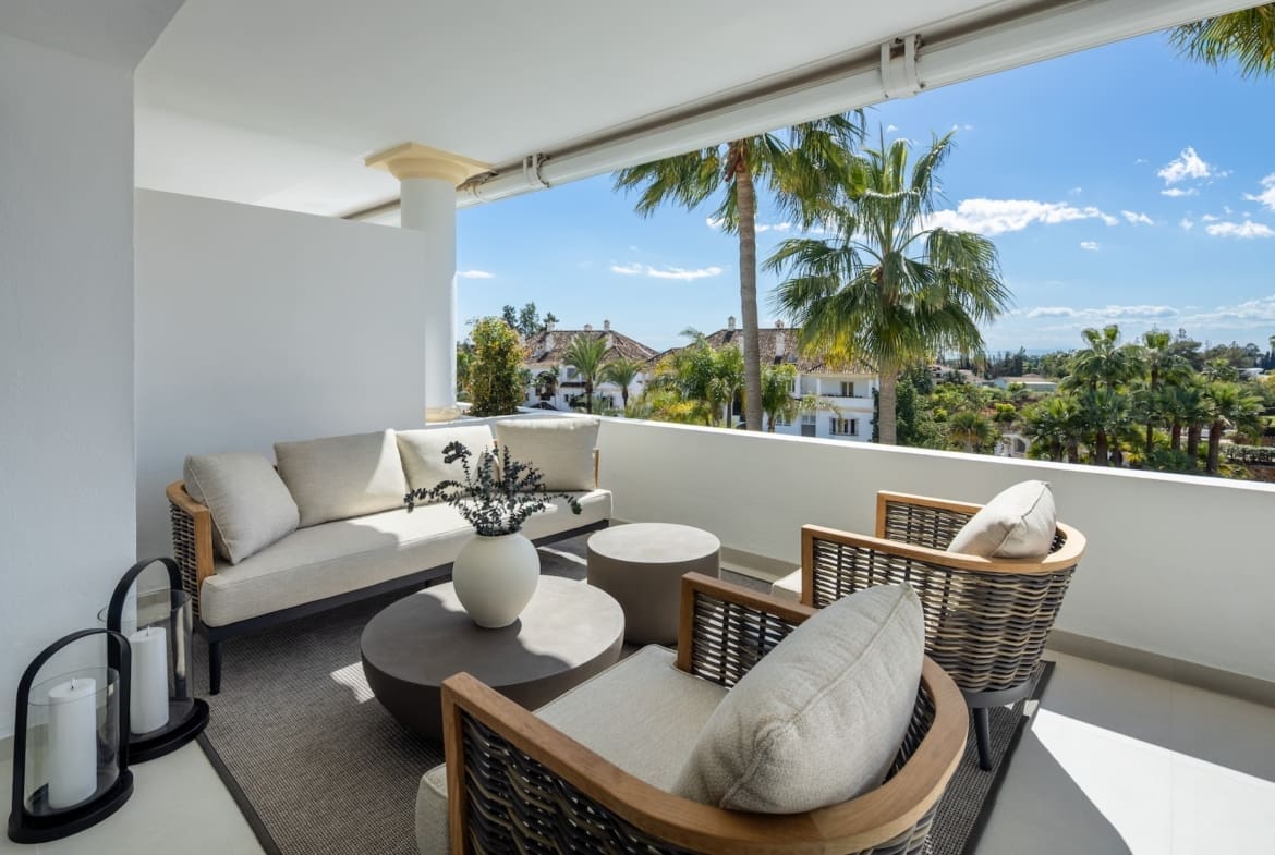 Marismas 1 luxury duplex apartment for sale on Marbella Golden Mile – presented by MDR Luxury Homes