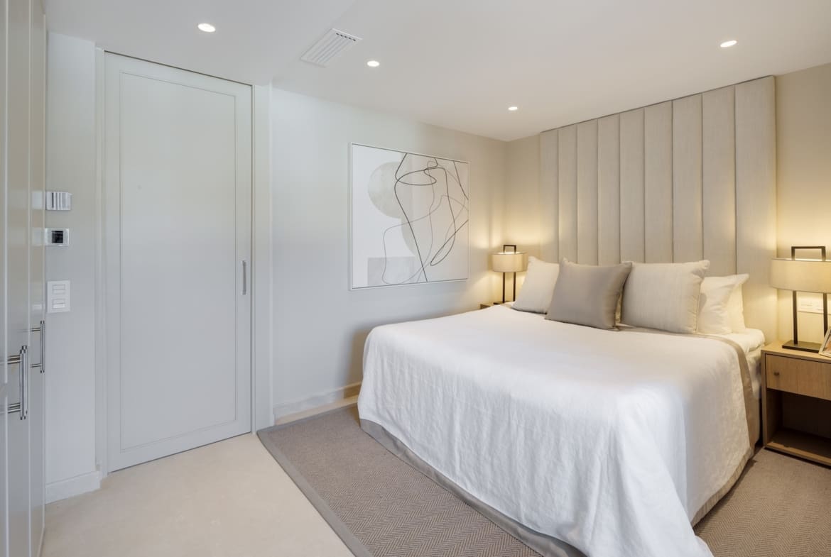 Marismas 1 luxury duplex apartment for sale on Marbella Golden Mile – presented by MDR Luxury Homes