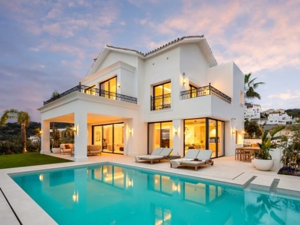 Villa Fortuna in Los Arqueros modern luxury villa with sea views pool and smart tech listed by MDR Luxury Homes 01 | MDR Luxury Homes Villa Fortuna in Los Arqueros – modern luxury villa with sea views, pool and smart tech, listed by MDR Luxury Homes.