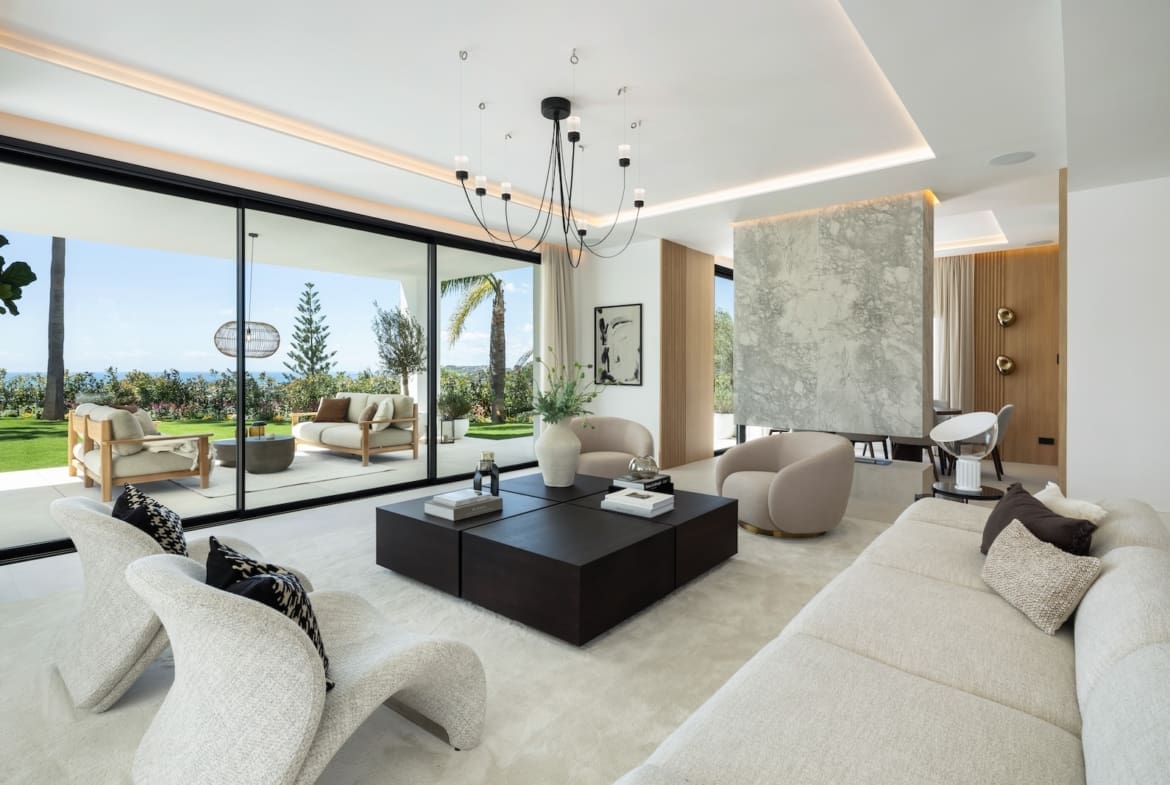 Villa Fortuna in Los Arqueros – modern luxury villa with sea views, pool and smart tech, listed by MDR Luxury Homes.