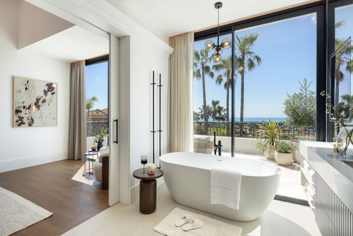 Villa Fortuna in Los Arqueros – modern luxury villa with sea views, pool and smart tech, listed by MDR Luxury Homes.