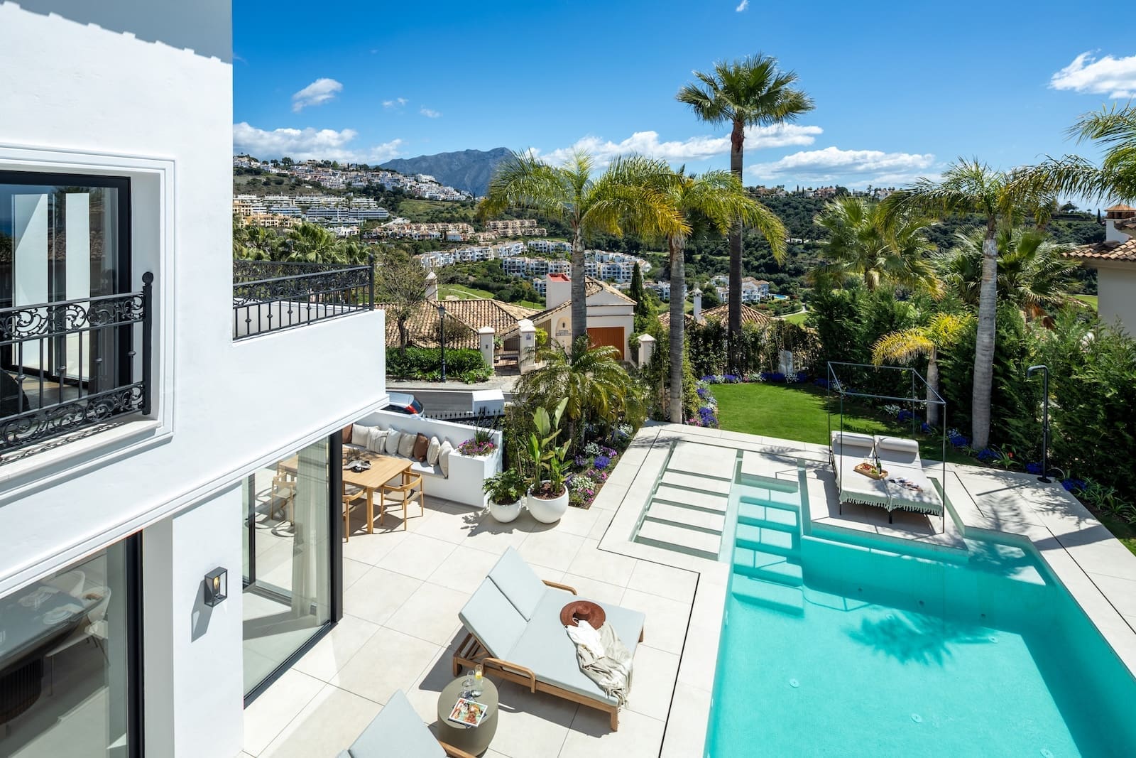 Villa Fortuna in Los Arqueros modern luxury villa with sea views pool and smart tech listed by MDR Luxury Homes 27 Villa Fortuna in Los Arqueros – modern luxury villa with sea views, pool and smart tech, listed by MDR Luxury Homes.