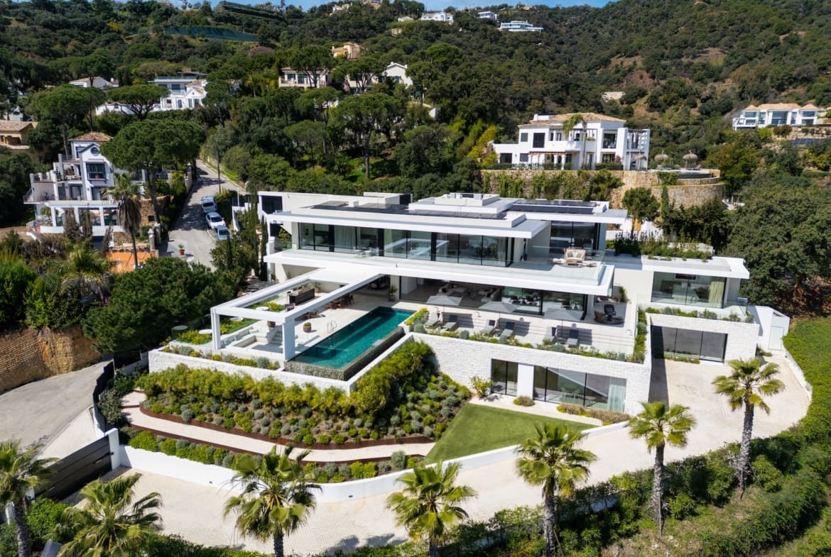 Villa Sienna - Modern Luxury Designed Villa in El Madroñal by MDR Luxury Homes