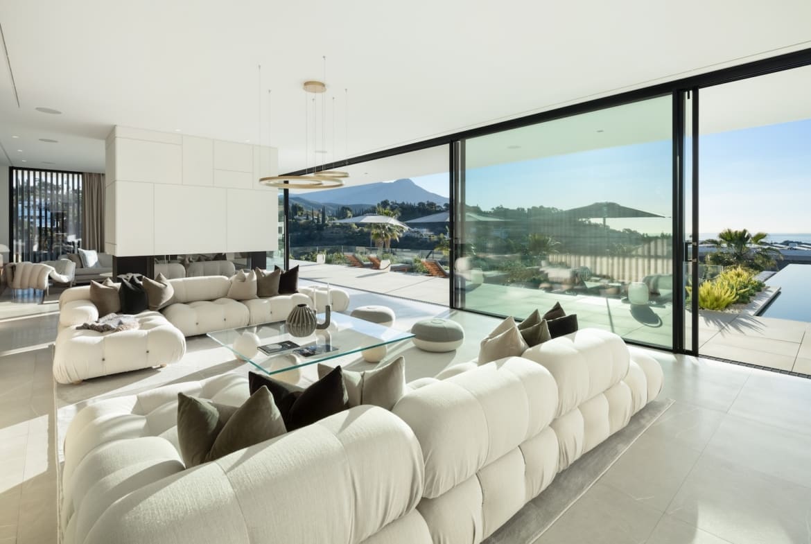 Villa Sienna - Modern Luxury Designed Villa in El Madroñal by MDR Luxury Homes