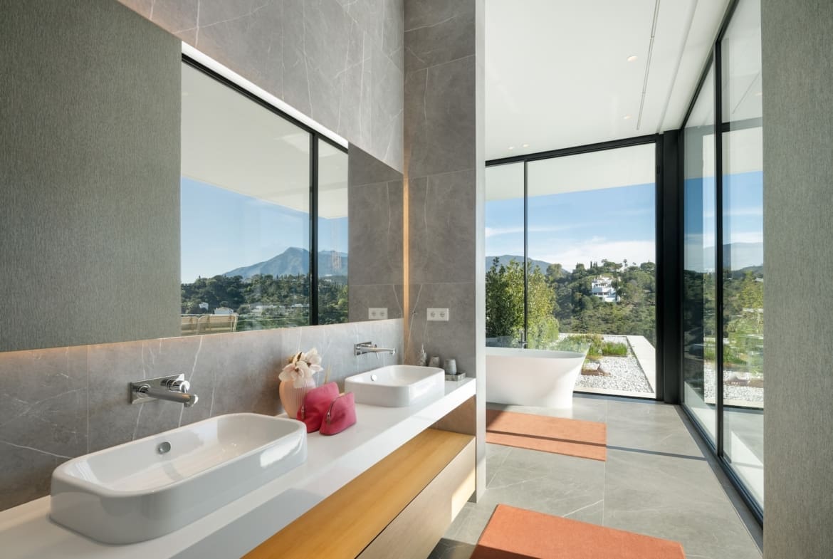 Villa Sienna - Modern Luxury Designed Villa in El Madroñal by MDR Luxury Homes