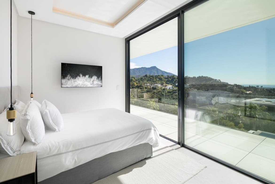 Villa Sienna - Modern Luxury Designed Villa in El Madroñal by MDR Luxury Homes