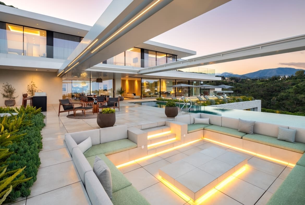 Villa Sienna - Modern Luxury Designed Villa in El Madroñal by MDR Luxury Homes