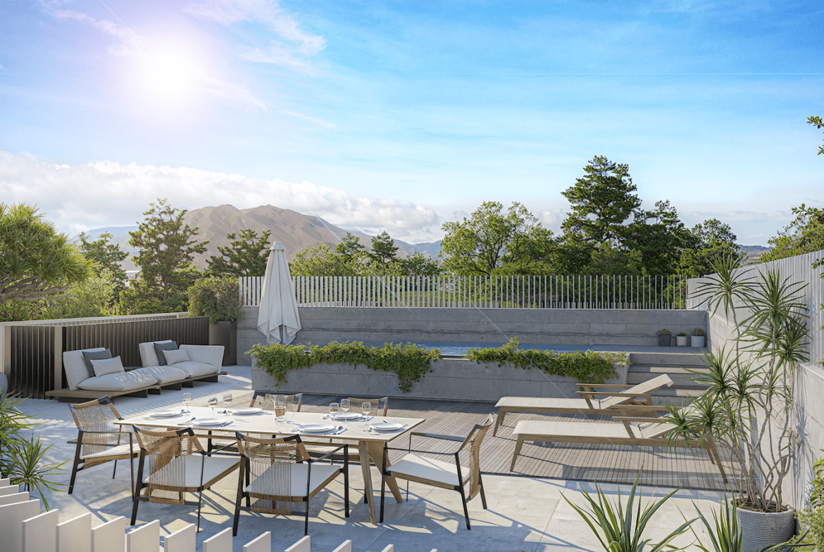New build apartment with terrace and sea view in Estepona – MDR Luxury Homes