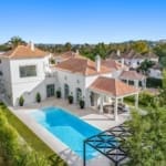 Luxury villa for sale in Nueva Andalucía with pool and terrace – MDR Luxury Homes