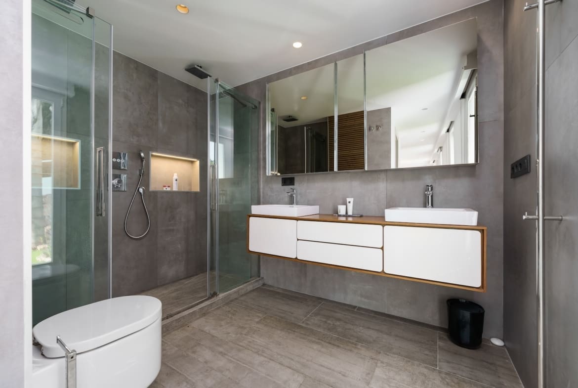 Renovated villa Nueva Andalucía with guesthouse MDR Luxury Homes