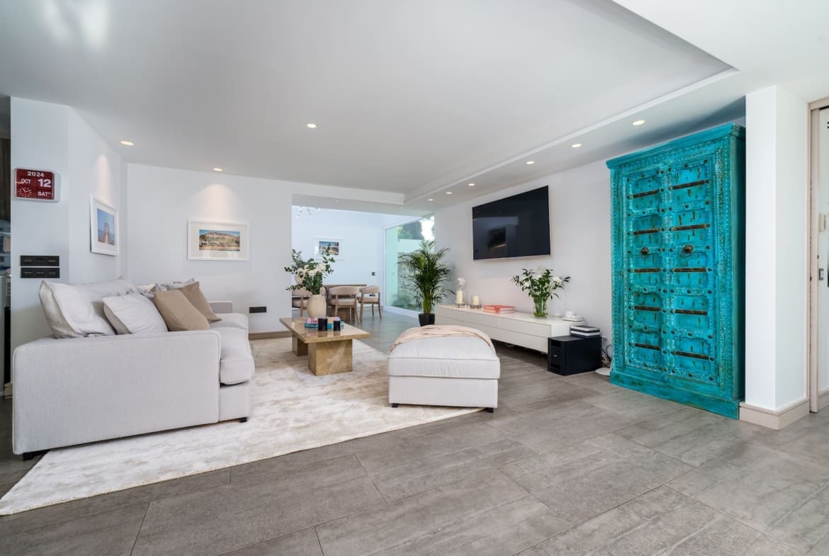 Renovated villa Nueva Andalucía with guesthouse MDR Luxury Homes