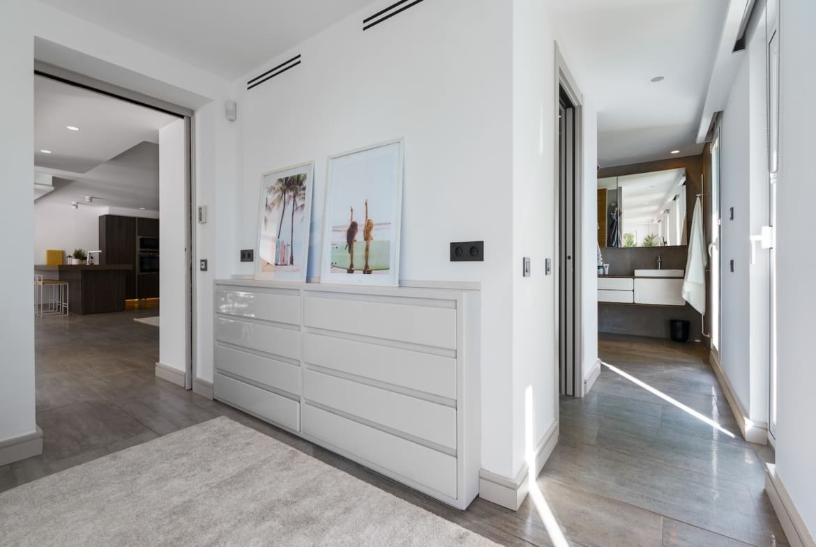 Renovated villa Nueva Andalucía with guesthouse MDR Luxury Homes