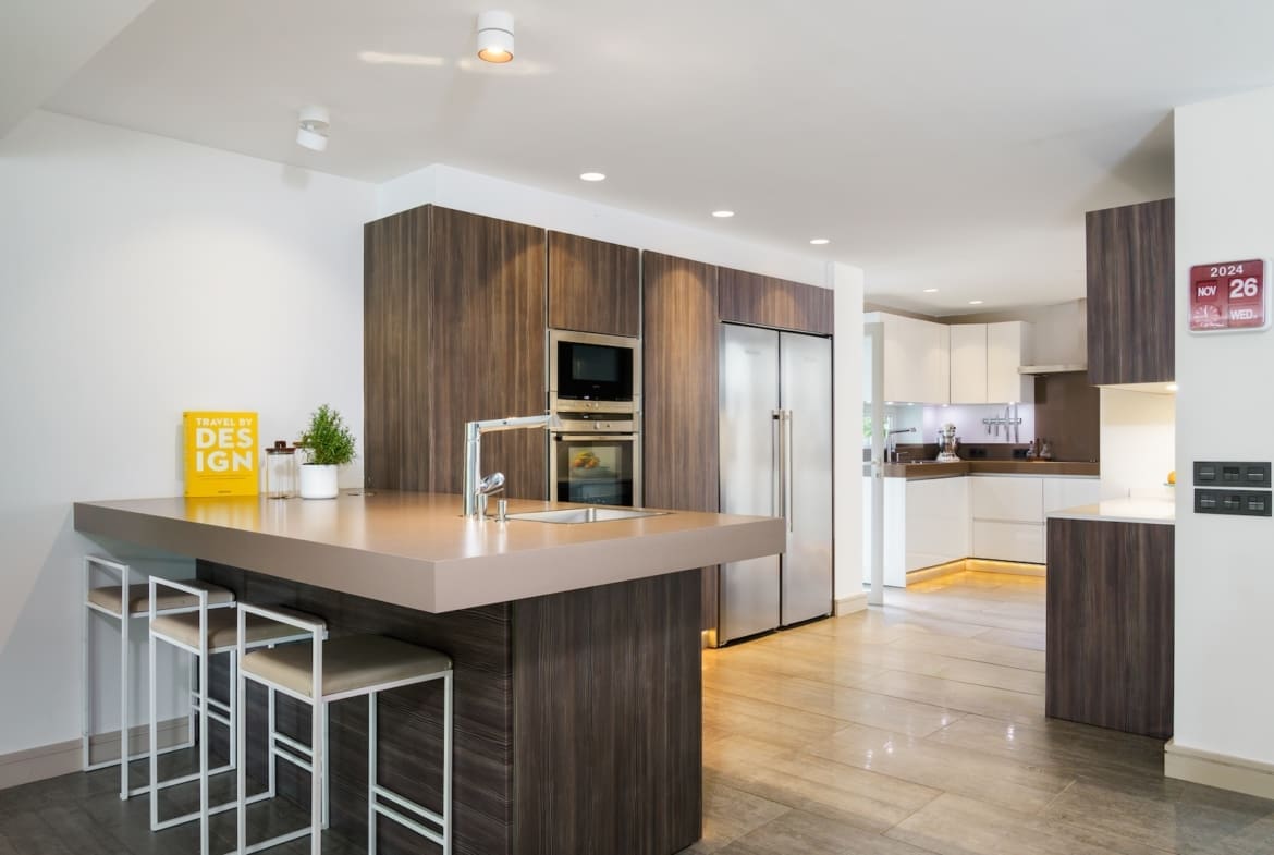 Renovated villa Nueva Andalucía with guesthouse MDR Luxury Homes