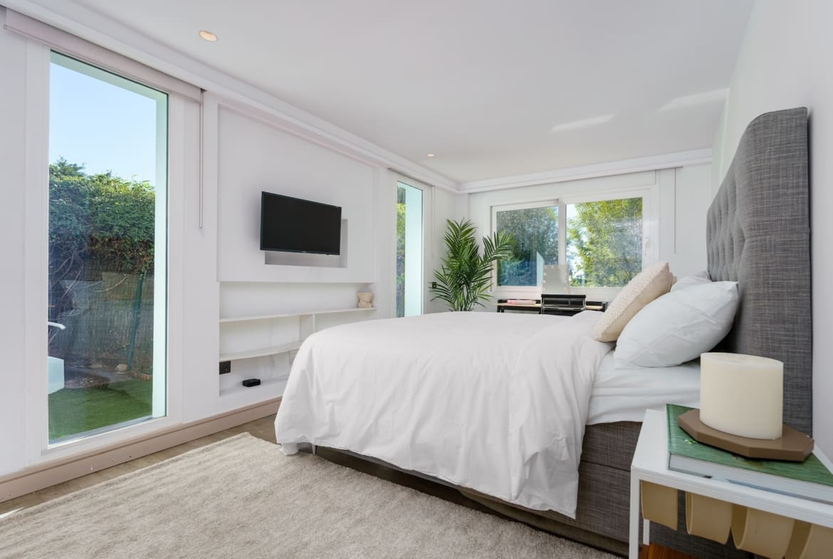 Renovated villa Nueva Andalucía with guesthouse MDR Luxury Homes