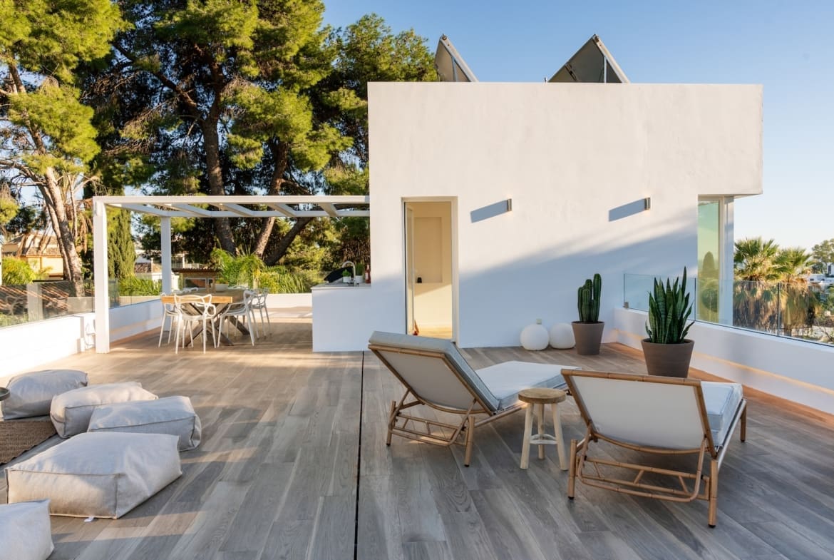 Renovated villa Nueva Andalucía with guesthouse MDR Luxury Homes