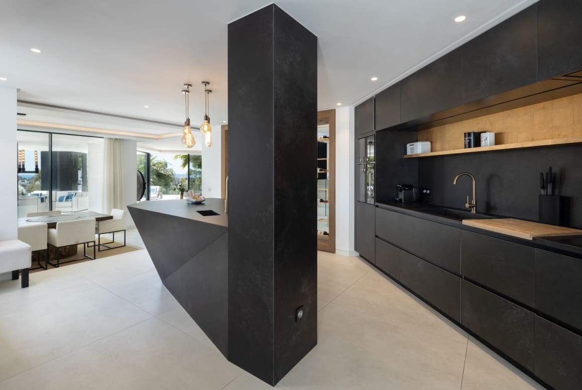 Villa La Toca Luxury sea view villa in El Herrojo Alto Benahavis by MDR