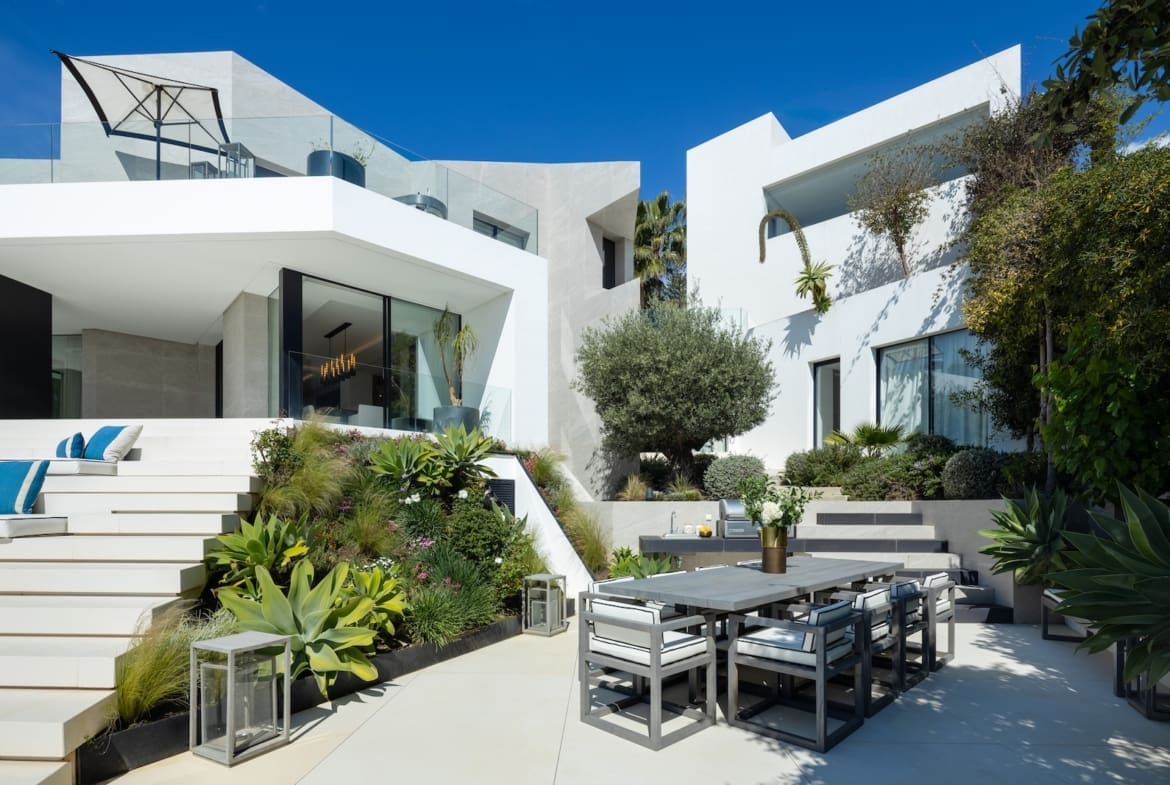 Villa La Toca Luxury sea view villa in El Herrojo Alto Benahavis by MDR