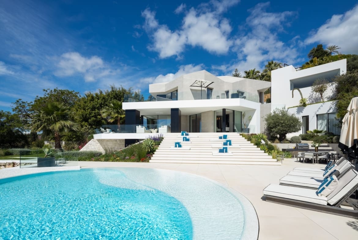 Villa La Toca Luxury sea view villa in El Herrojo Alto Benahavis by MDR