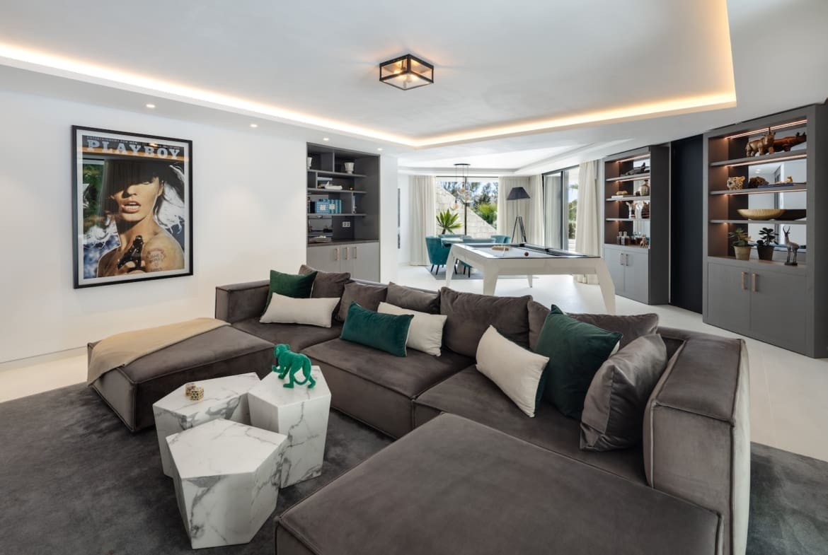 Villa La Toca Luxury sea view villa in El Herrojo Alto Benahavis by MDR