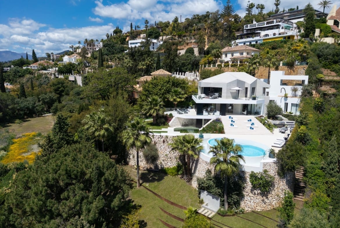 Villa La Toca Luxury sea view villa in El Herrojo Alto Benahavis by MDR