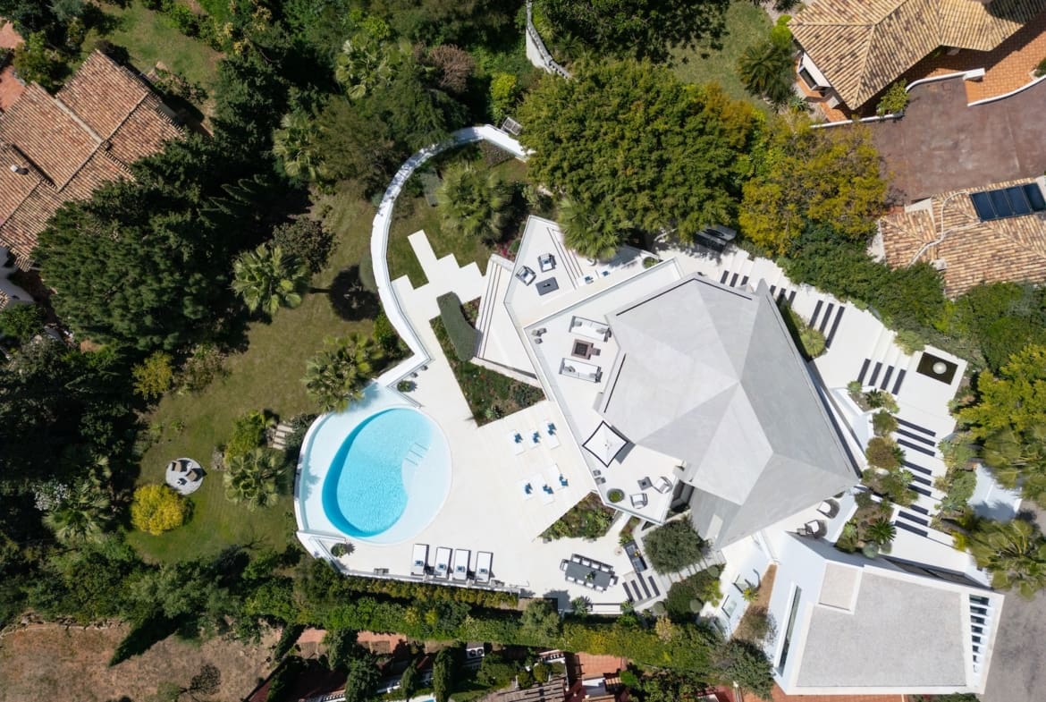 Villa La Toca Luxury sea view villa in El Herrojo Alto Benahavis by MDR