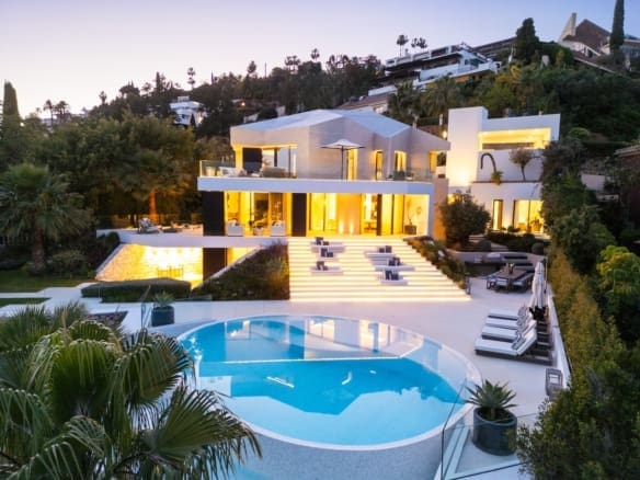Villa La Toca Luxury sea view villa in El Herrojo Alto Benahavis by MDR 44 | MDR Luxury Homes Villa La Toca Luxury sea view villa in El Herrojo Alto Benahavis by MDR