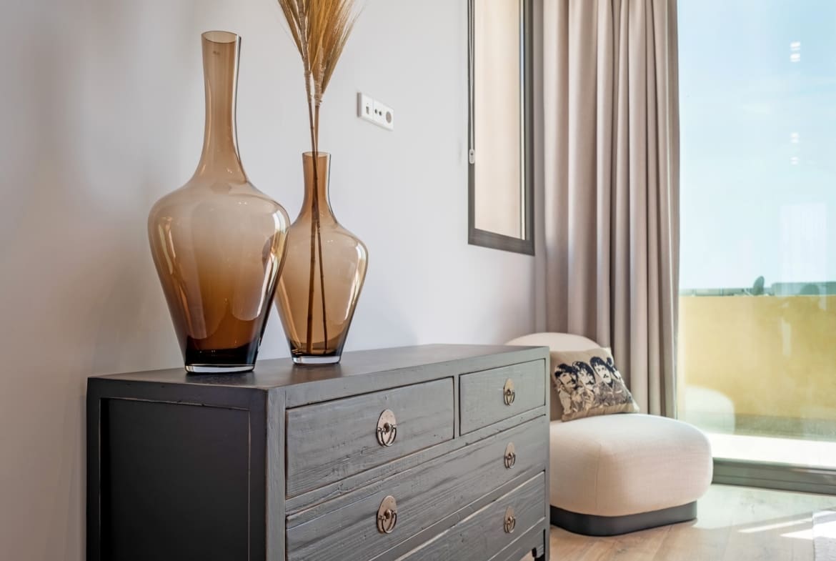 Villa Minoo luxury villa with sea views in El Paraiso Benahavis by MDR