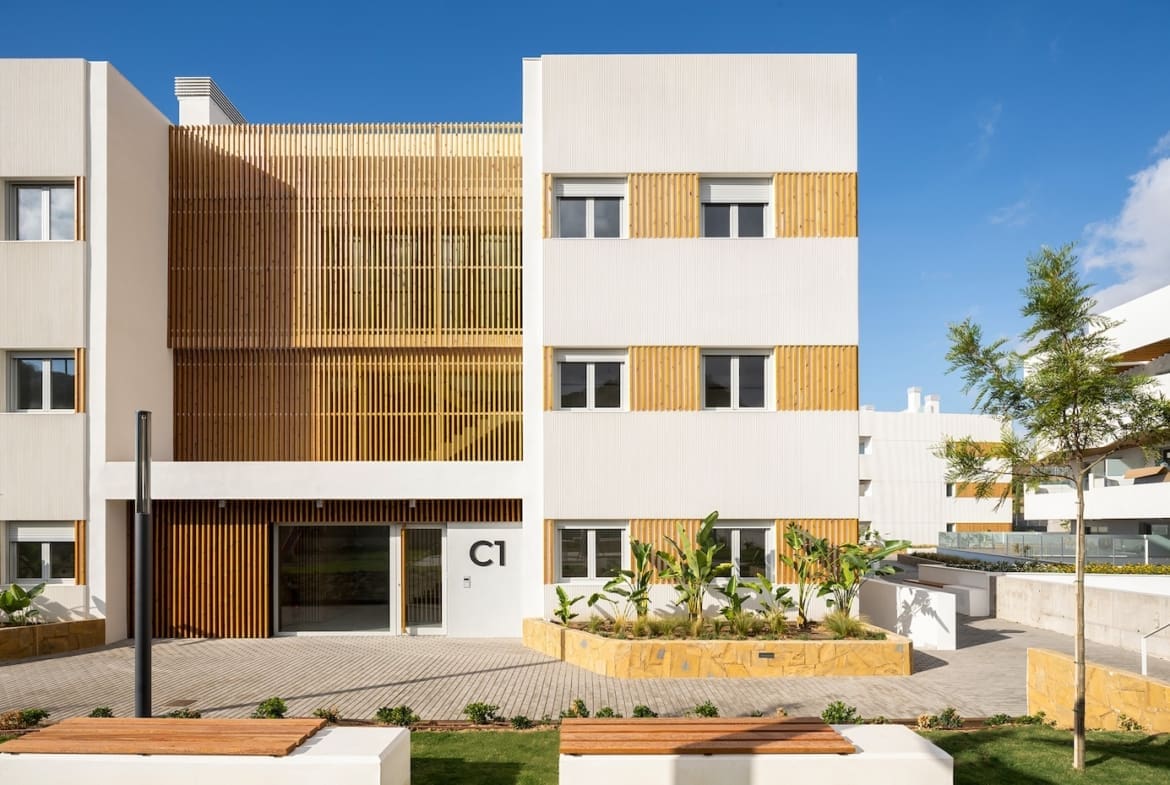 Brisa Limonar Turnkey garden apartments with sea views and energy rating A in Málaga East MDR Luxury Homes