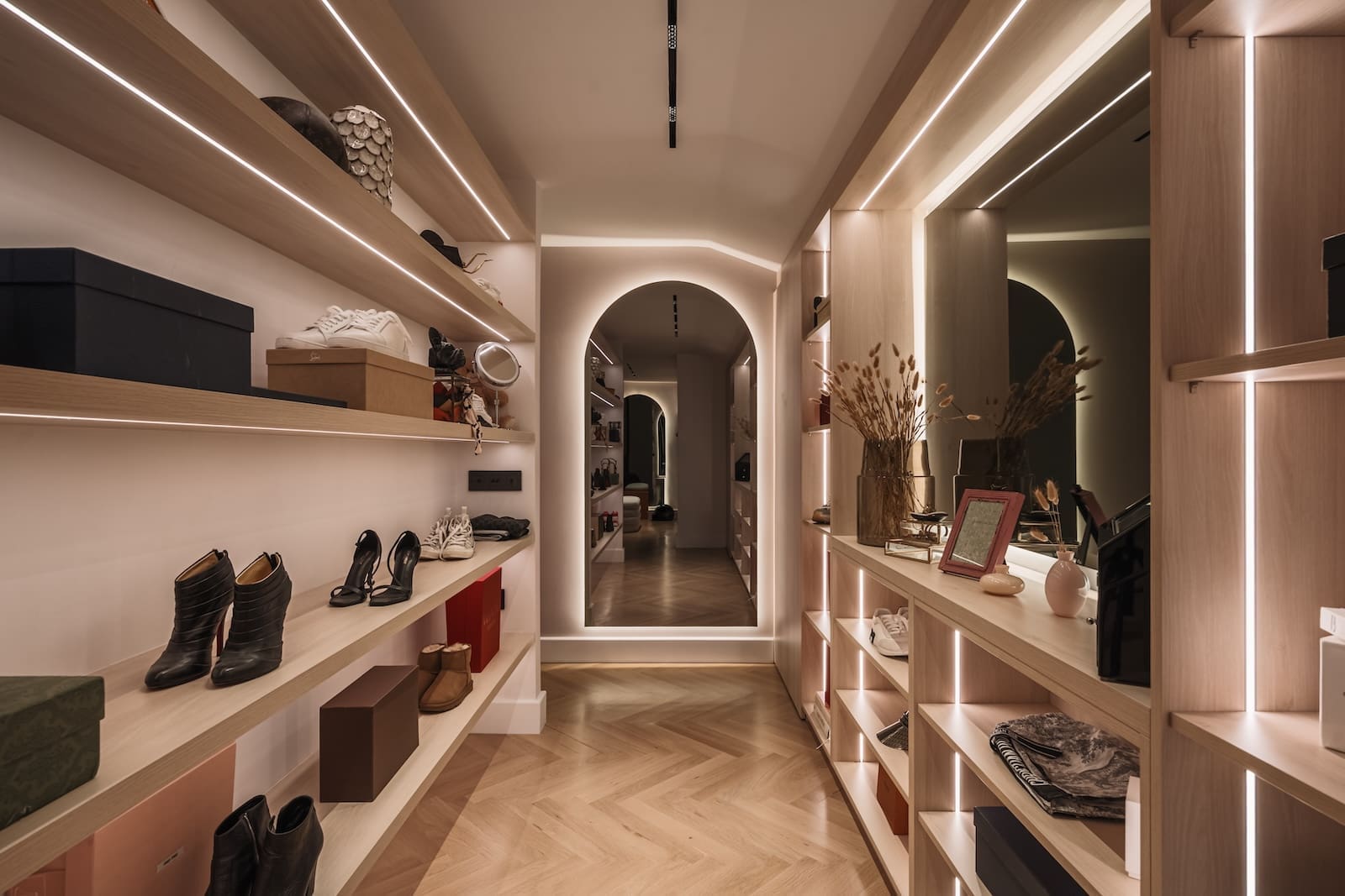 Penthouse Luzalta in Benahavís with panoramic sea views MDR Luxury Homes