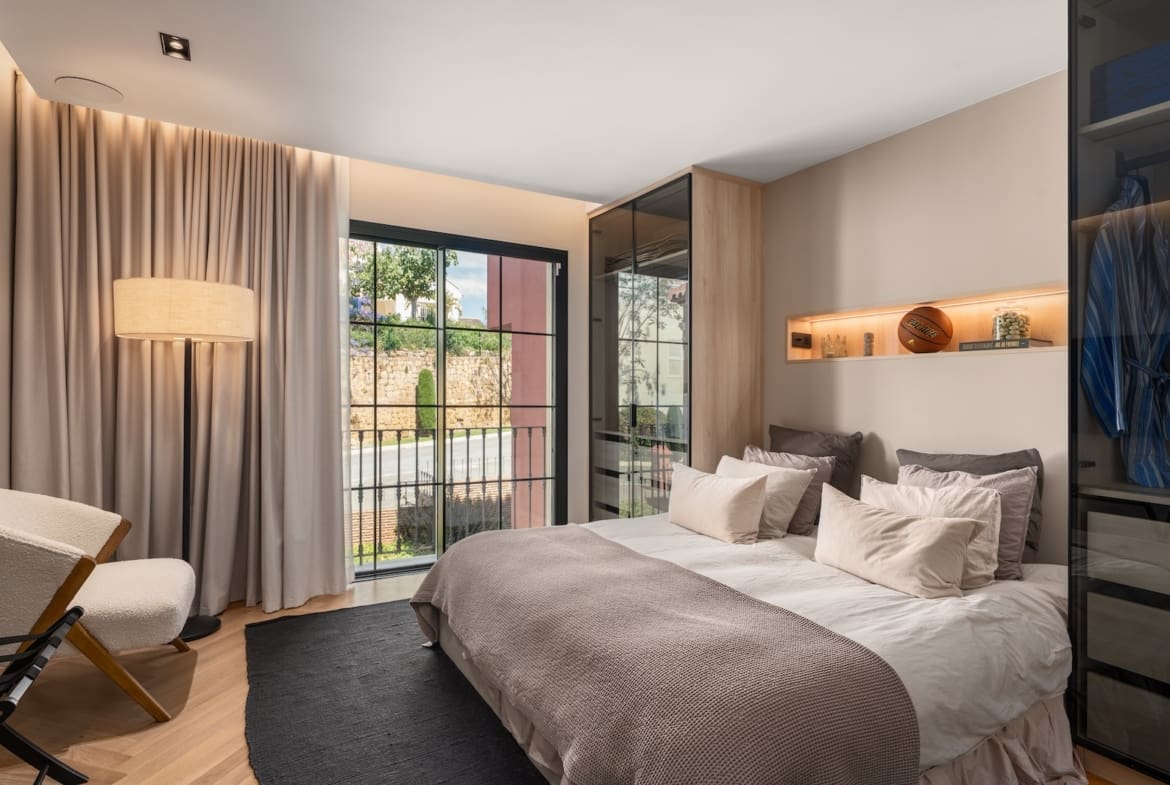 Penthouse Luzalta in Benahavís with panoramic sea views MDR Luxury Homes