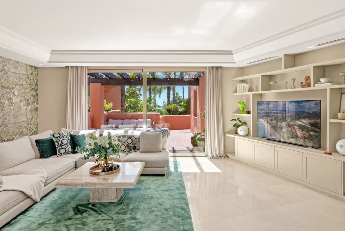 Morera Penthouse with sea view and beach access – MDR Luxury Homes