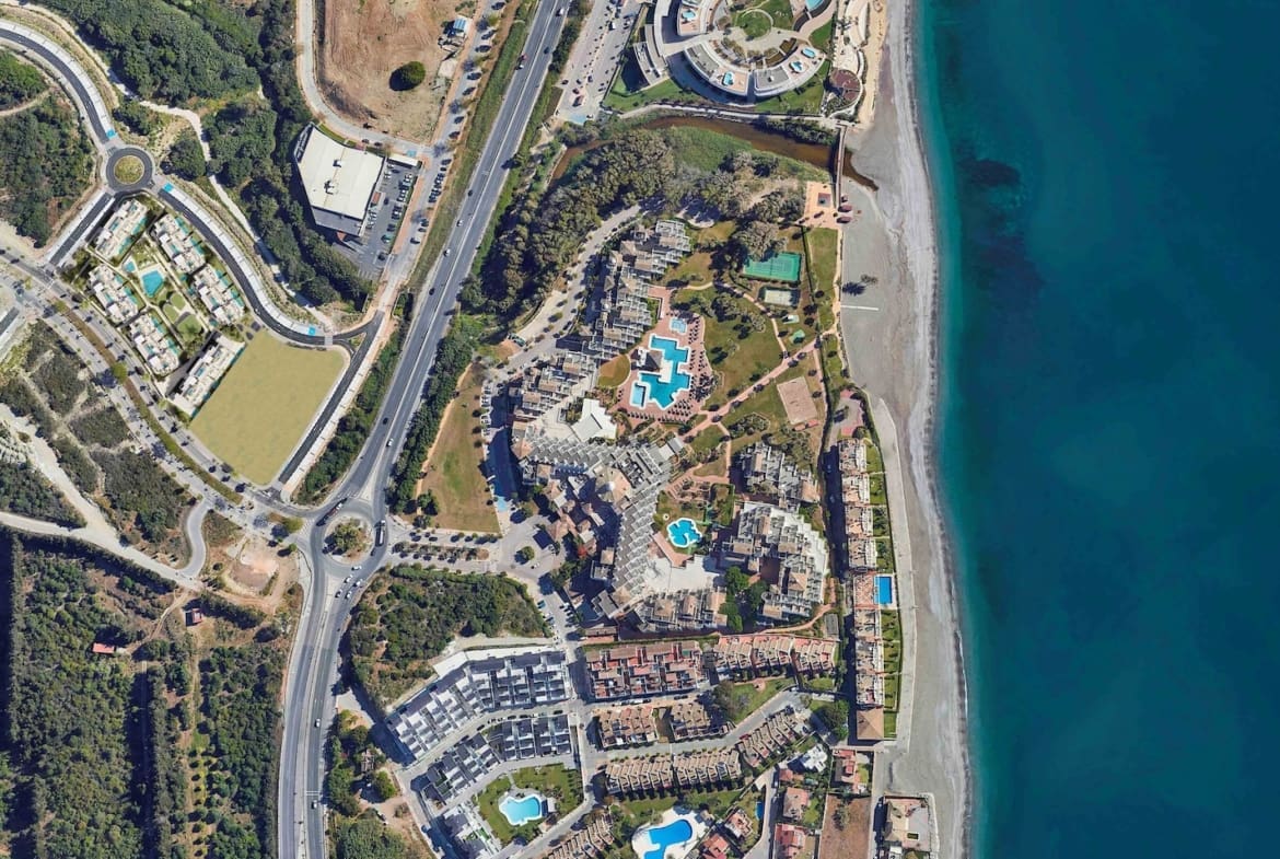 Modern apartment with private terrace at The Palms Estepona – MDR Luxury Homes