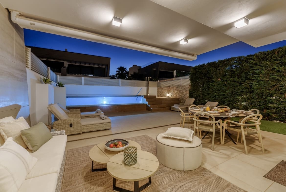 Azure modern semi-detached villa in Puerto Banus with pool and rooftop jacuzzi MDR Luxury Homes